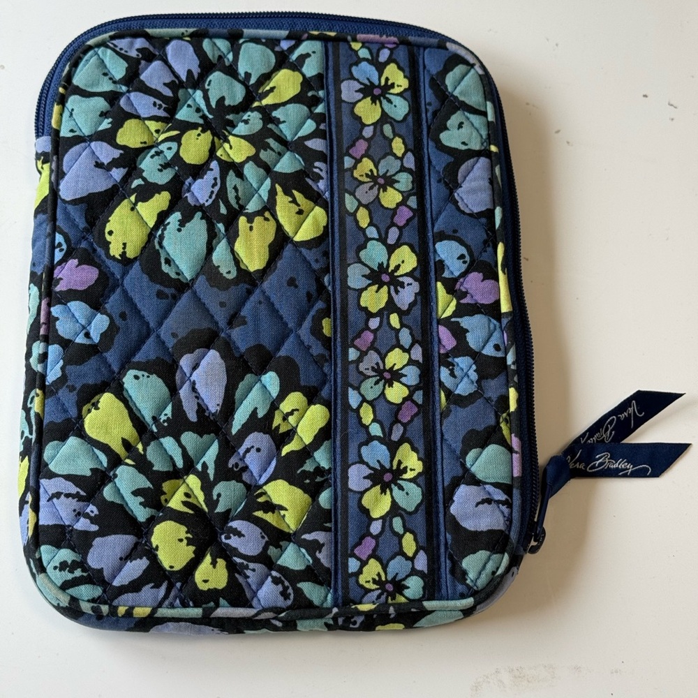 Vera Bradley quilted tablet sleeve iPad Case, floral print